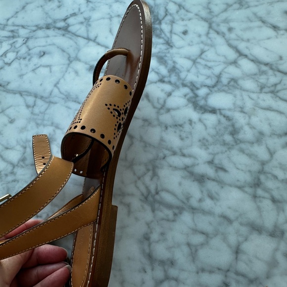 Louis Vuitton sandles. - Picture 5 of 8